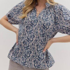 Women's Blue Floral Puff Sleeve Top Entro Size Large